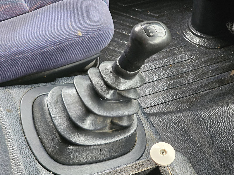 Camión caja cerrada Mercedes-Benz ATEGO 815 MANUAL NL-TRUCK: foto 10