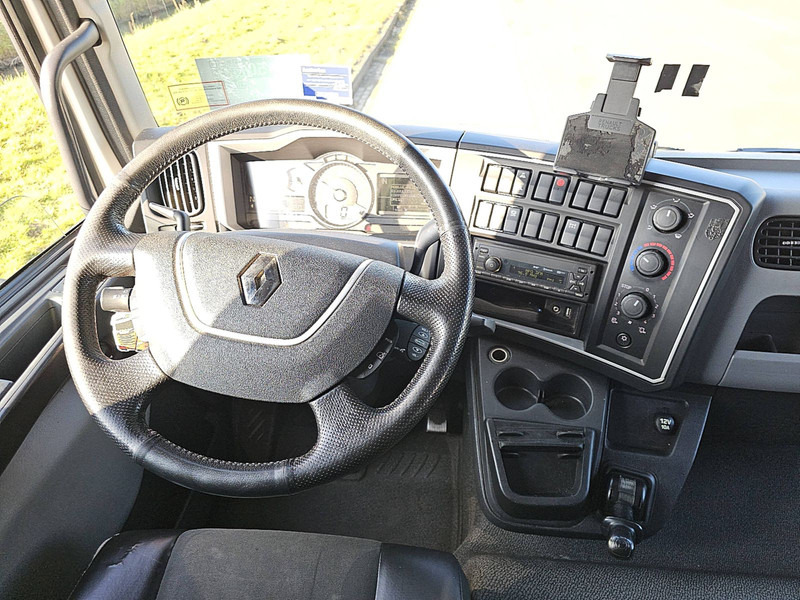 Foto del interior 2: Camión caja cerrada Renault D 220 AIRCO LIFT SIDE DOOR Foto del interior 2: Camión caja cerrada Renault D 220 AIRCO LIFT SIDE DOOR