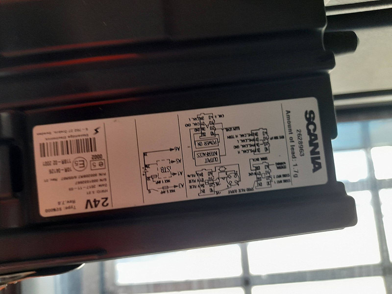 Camión lona Scania G410 4X2 RET. COMBI CROWN: foto 16