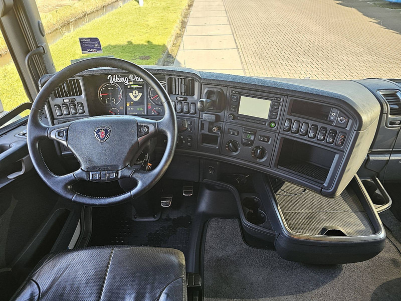 Foto del interior 1: Camión chasis Scania R730 6X4 HNB RETARDER PTO Foto del interior 1: Camión chasis Scania R730 6X4 HNB RETARDER PTO
