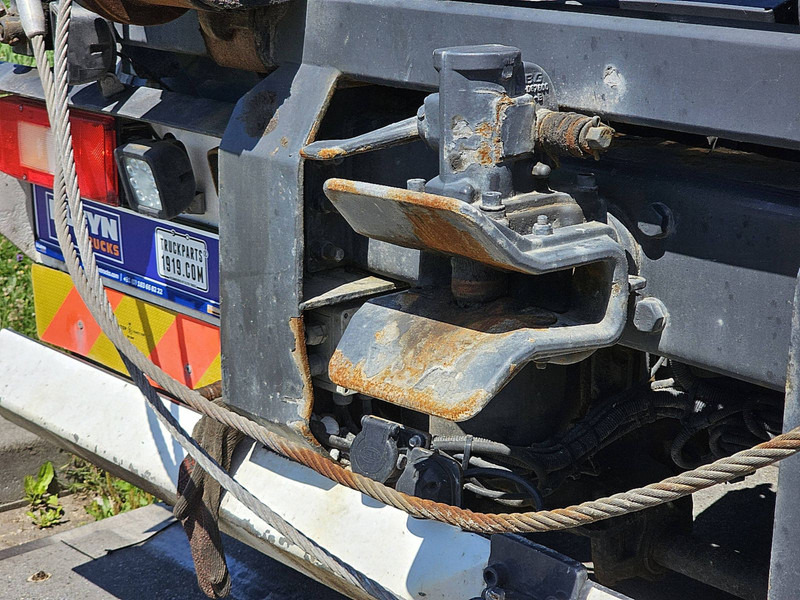 Camión chasis Volvo FM 11.330 6X2 MANUAL WB460: foto 14