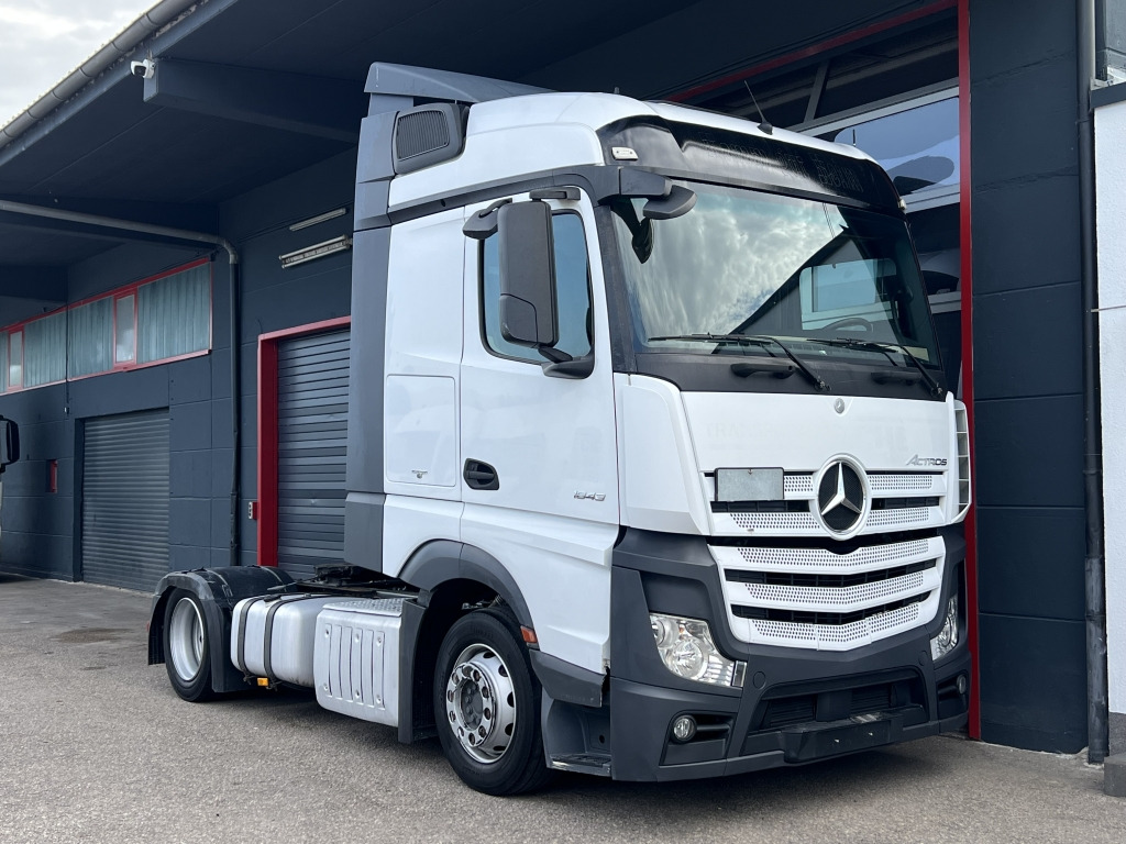 Mercedes-Benz Actros 1843 Euro6 Klimaanlage 2xTank Motorbremse - Cabeza tractora: foto 1 Mercedes-Benz Actros 1843 Euro6 Klimaanlage 2xTank Motorbremse - Cabeza tractora: foto 1