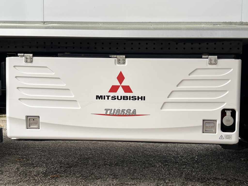 Iveco EuroCargo ML160E28 MitsubTU85 Tiefkühl 7,6m LBW - Camión frigorífico: foto 5 Iveco EuroCargo ML160E28 MitsubTU85 Tiefkühl 7,6m LBW - Camión frigorífico: foto 5