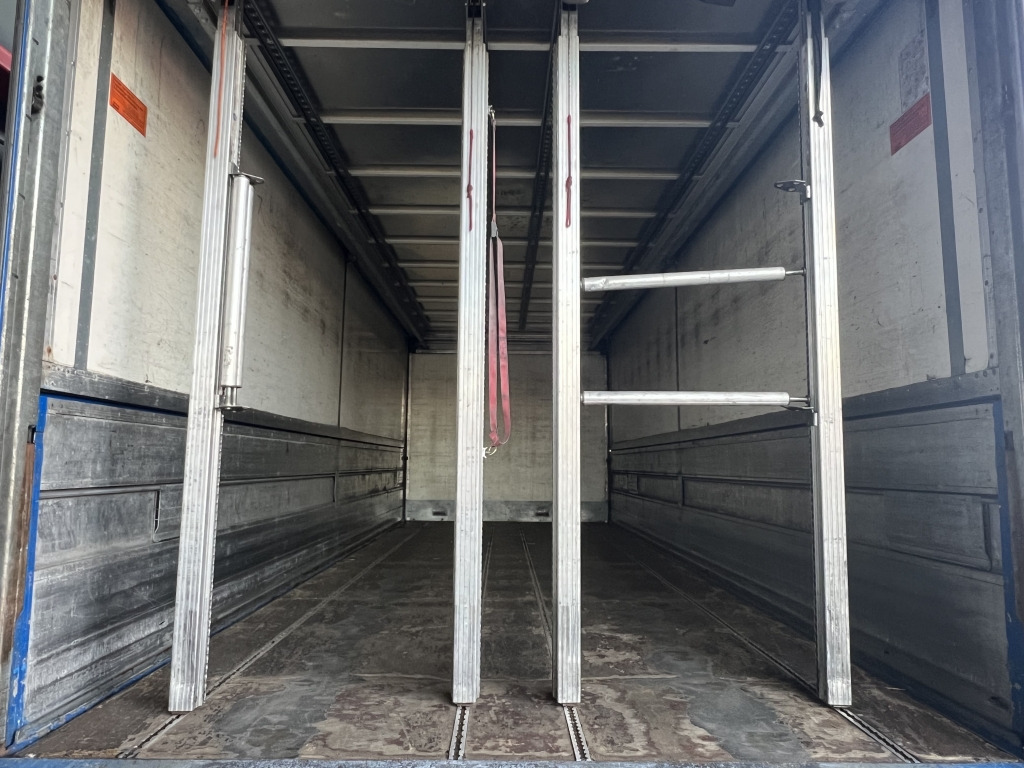 Mercedes-Benz Axor 1833 7m Koffer 2x Schwenkwand LBW Or.382'km - Camión transporte de bebidas: foto 2 Mercedes-Benz Axor 1833 7m Koffer 2x Schwenkwand LBW Or.382'km - Camión transporte de bebidas: foto 2