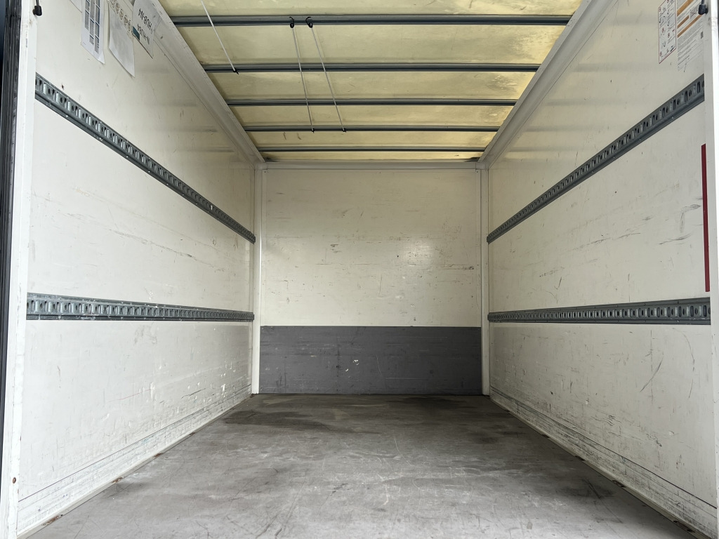 VW Crafter Maxi 4,35m Koffer+LBW Rückf.Kamera Klima - Furgoneta caja cerrada: foto 2 VW Crafter Maxi 4,35m Koffer+LBW Rückf.Kamera Klima - Furgoneta caja cerrada: foto 2