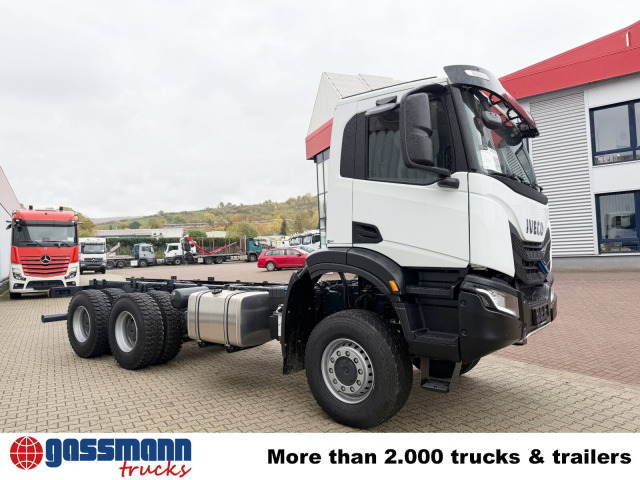 Camión multibasculante nuevo Iveco T-Way 360 6x6: foto 9