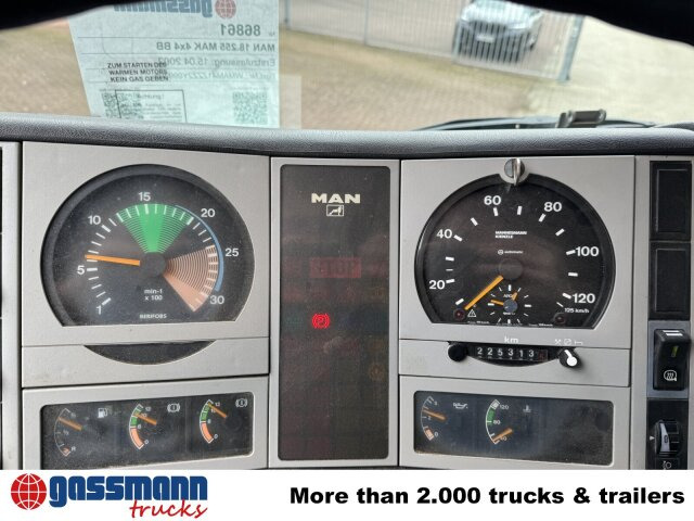 MAN 18.255 MAK 4x4 BB, Kran Atlas AK 85.1 A1 - Camión volquete, Camión grúa: foto 5 MAN 18.255 MAK 4x4 BB, Kran Atlas AK 85.1 A1 - Camión volquete, Camión grúa: foto 5