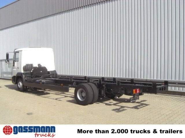 MAN LE 12.220 BL 4x2, Ersatzteilträger! - Camión chasis: foto 2 MAN LE 12.220 BL 4x2, Ersatzteilträger! - Camión chasis: foto 2
