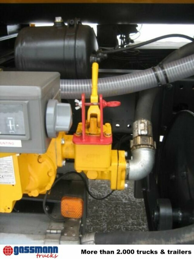 Camión cisterna MAN TGA 26.430 6x6: foto 9 Camión cisterna MAN TGA 26.430 6x6: foto 9