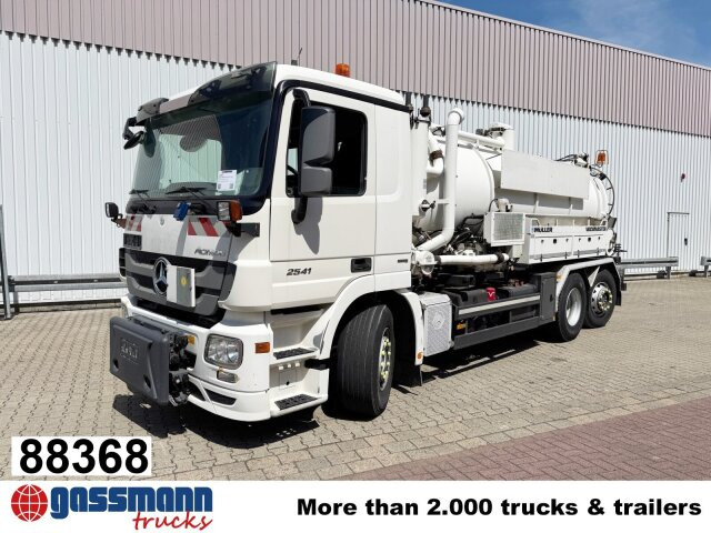 Mercedes-Benz Actros 2541 L 6x2, Müller Saug-/Spülwagen ca. - Barredora vial: foto 1 Mercedes-Benz Actros 2541 L 6x2, Müller Saug-/Spülwagen ca. - Barredora vial: foto 1