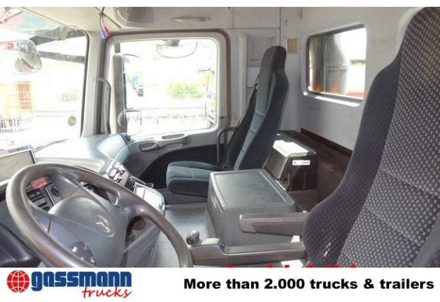 Mercedes-Benz Actros 2551L/6x2, Lenk-Liftachse V 8 Motor - Camión chasis: foto 3 Mercedes-Benz Actros 2551L/6x2, Lenk-Liftachse V 8 Motor - Camión chasis: foto 3