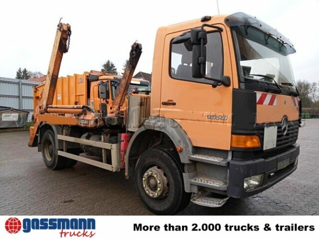 Mercedes-Benz Atego 1828 K 4x2 - Camión portacontenedor de cadenas: foto 2 Mercedes-Benz Atego 1828 K 4x2 - Camión portacontenedor de cadenas: foto 2