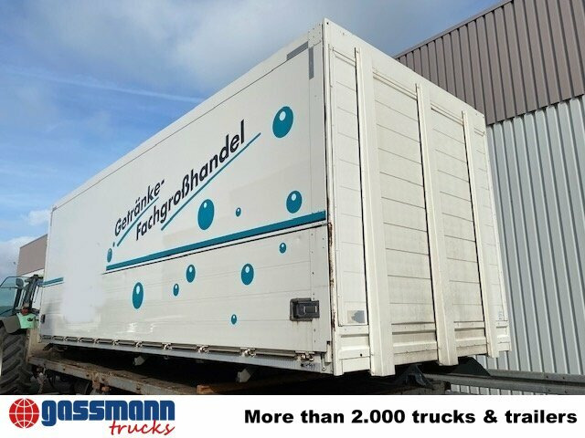 Schwenkwandaufbau, Stapleraufnahme, 6x - Camión caja cerrada: foto 2 Schwenkwandaufbau, Stapleraufnahme, 6x - Camión caja cerrada: foto 2