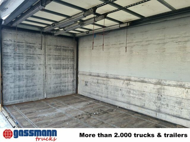 Schwenkwandaufbau, Stapleraufnahme, mehrmals - Camión caja cerrada: foto 3 Schwenkwandaufbau, Stapleraufnahme, mehrmals - Camión caja cerrada: foto 3