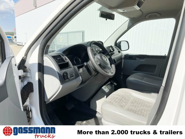 Volkswagen T5 2.0 TDI 4x2, Krankenwagen - Ambulancia: foto 3 Volkswagen T5 2.0 TDI 4x2, Krankenwagen - Ambulancia: foto 3