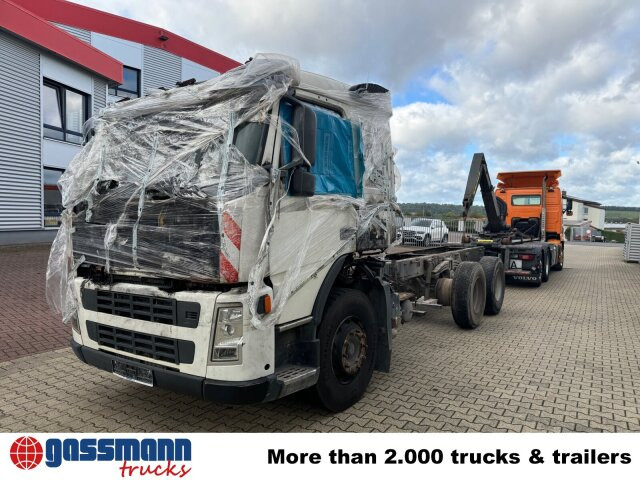 Volvo FM 380 6x4 R mit Brandschaden - Camión volquete: foto 5 Volvo FM 380 6x4 R mit Brandschaden - Camión volquete: foto 5