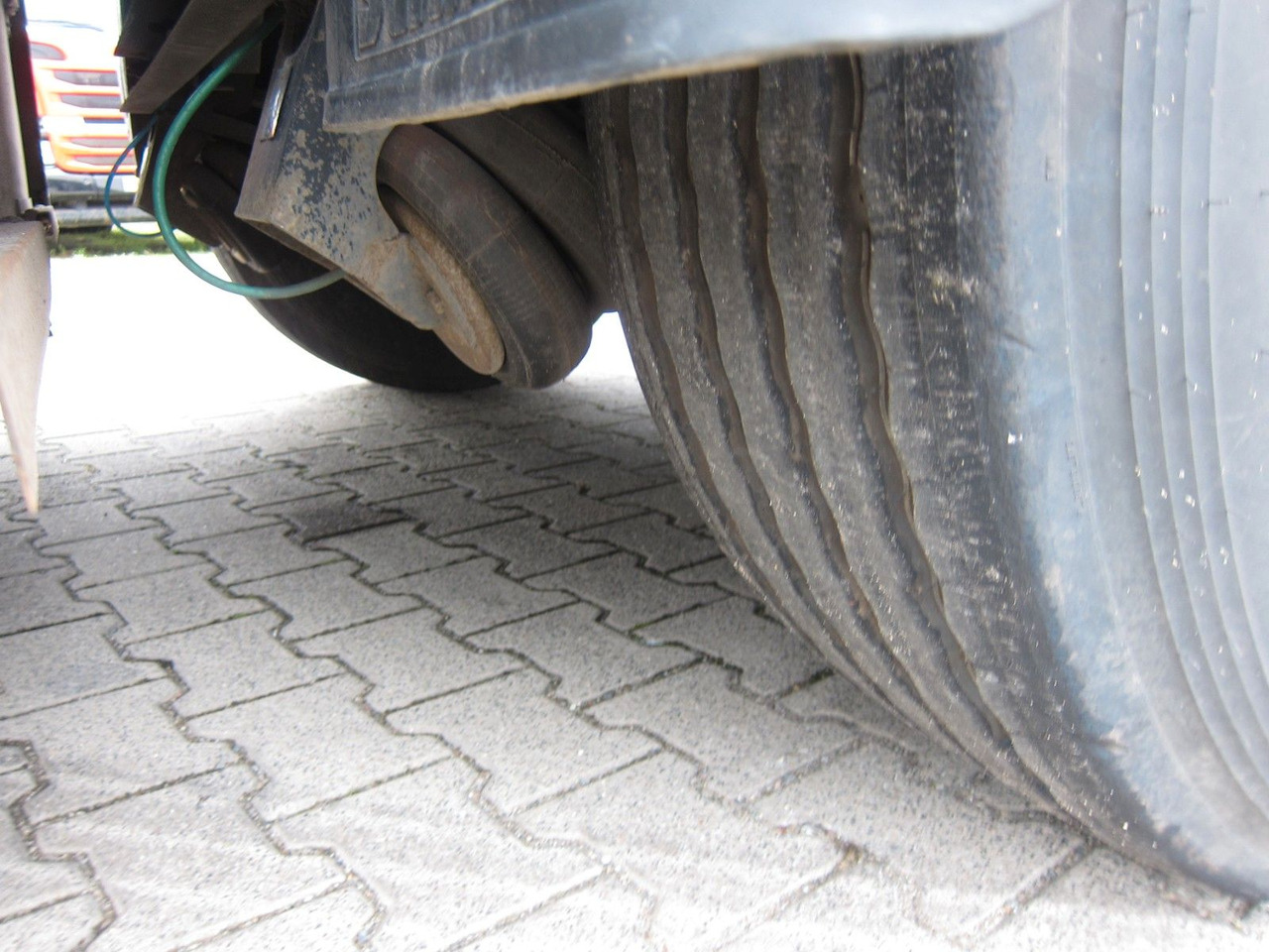 Semirremolque caja cerrada Schmitz Cargobull SKO 24 Iso-Koffer Doppelstock Lift Disc Top 2x: foto 10