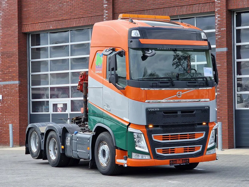Volvo FH 13.500 6x4 - HMF 1153 K2 crane kran grua - Hydraulic - Lift axle - Euro 6 - Cabeza tractora: foto 3 Volvo FH 13.500 6x4 - HMF 1153 K2 crane kran grua - Hydraulic - Lift axle - Euro 6 - Cabeza tractora: foto 3