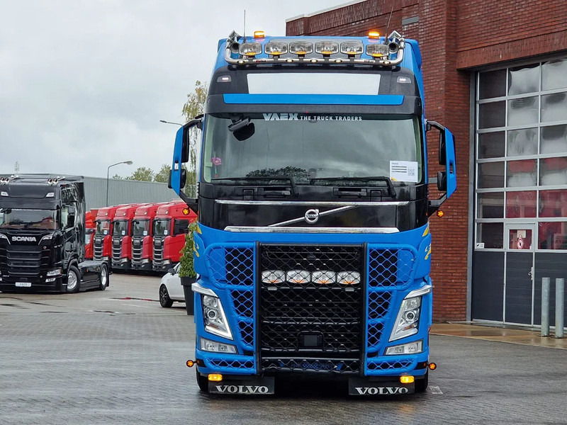 Volvo FH 13.540 Globetrotter XL 4x2 - Performance edition - I parkcool - Full air - Bull bar - Cabeza tractora: foto 2 Volvo FH 13.540 Globetrotter XL 4x2 - Performance edition - I parkcool - Full air - Bull bar - Cabeza tractora: foto 2