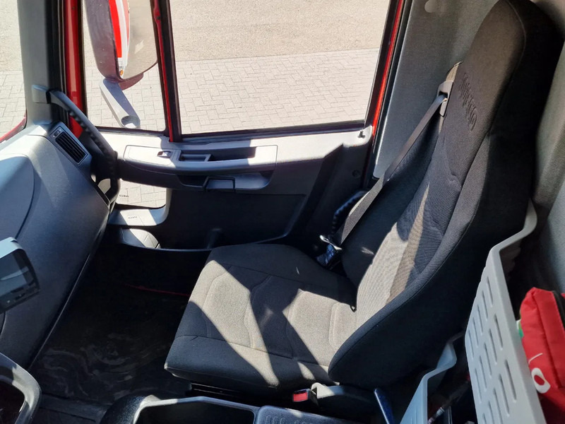 Camión caja cerrada Iveco Eurocargo 75-190 Isotherm box - Zepro loadlift - Low KM - Airco - Euro 6 - Camera: foto 18