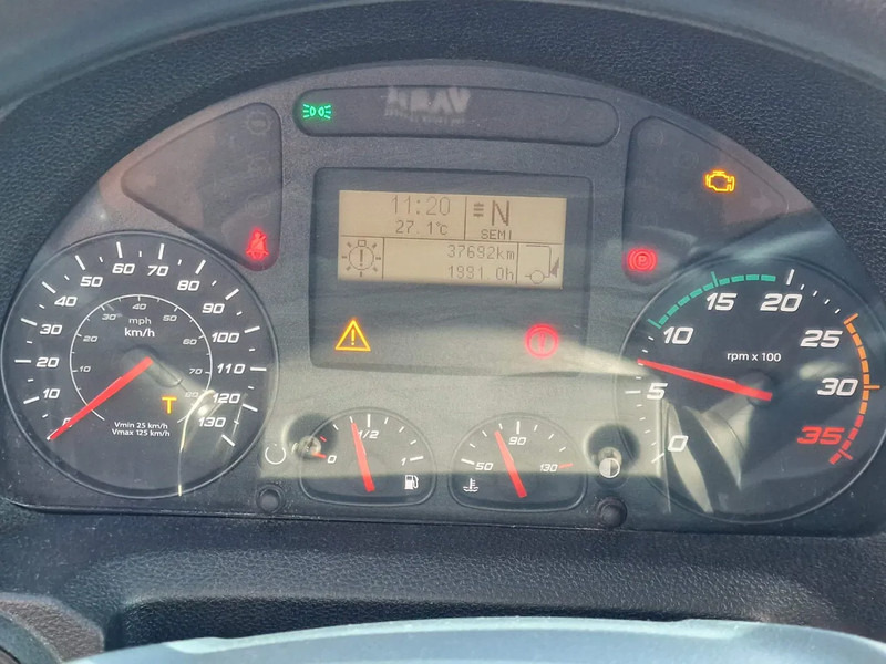 Camión caja cerrada Iveco Eurocargo 75-190 Isotherm box - Zepro loadlift - Low KM - Airco - Euro 6 - Camera: foto 13