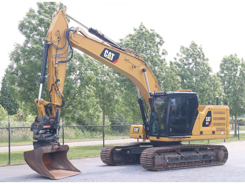 Caterpillar 323 07A | ROTOTILT | GPS | OILQUICK | FULL OPTION - Excavadora de cadenas: foto 2 Caterpillar 323 07A | ROTOTILT | GPS | OILQUICK | FULL OPTION - Excavadora de cadenas: foto 2