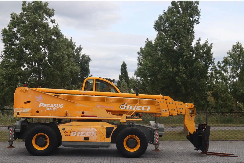 Dieci PEGASUS 45.21 | FORKS | WINCH | LOW HOURS - Manipulador telescópico: foto 4 Dieci PEGASUS 45.21 | FORKS | WINCH | LOW HOURS - Manipulador telescópico: foto 4