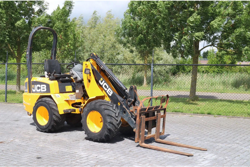 JCB 403 WLS | FORKS | BUCKET - Minicargadora de cadenas: foto 5 JCB 403 WLS | FORKS | BUCKET - Minicargadora de cadenas: foto 5