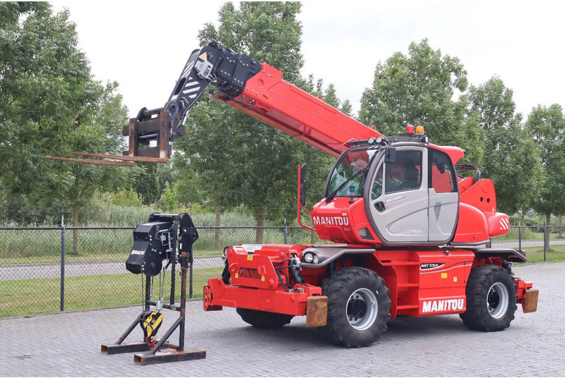 Manitou MRT2150 + S2 | REMOTE | FORKS | 3-TON WINCH - Cargadora: foto 2 Manitou MRT2150 + S2 | REMOTE | FORKS | 3-TON WINCH - Cargadora: foto 2