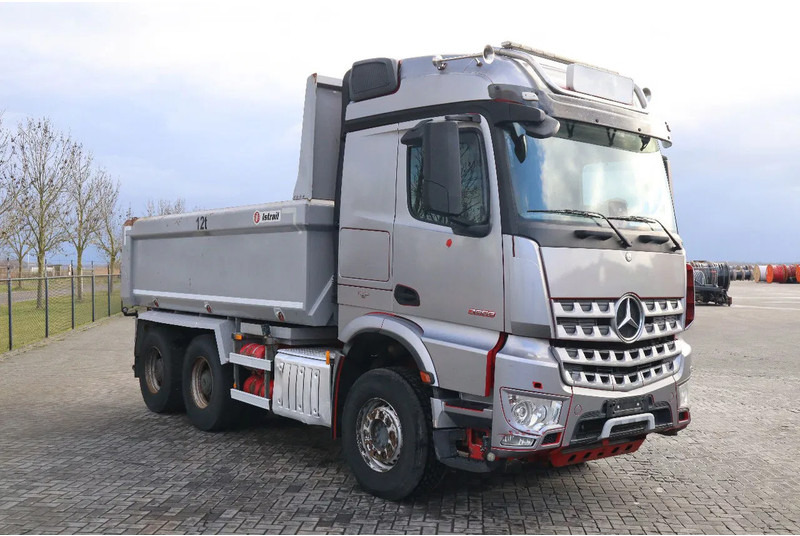 Mercedes-Benz Arocs 2658 2858 | 6X4 | ENGINE PROBLEM EURO 6 | RETARDER - Camión volquete: foto 3 Mercedes-Benz Arocs 2658 2858 | 6X4 | ENGINE PROBLEM EURO 6 | RETARDER - Camión volquete: foto 3