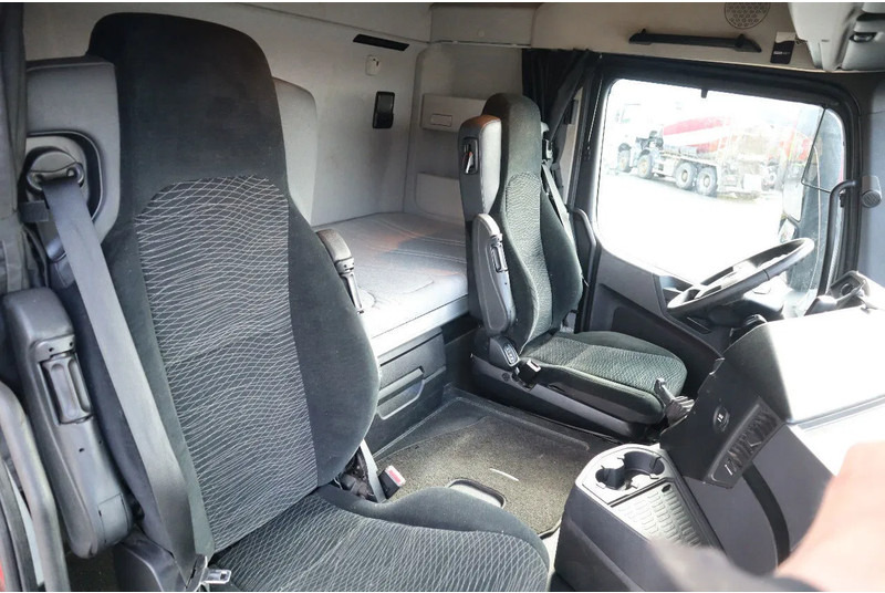 Camión volquete Mercedes-Benz Arocs 2658 2858 | 6X4 | ENGINE PROBLEM EURO 6 | RETARDER: foto 14 Camión volquete Mercedes-Benz Arocs 2658 2858 | 6X4 | ENGINE PROBLEM EURO 6 | RETARDER: foto 14