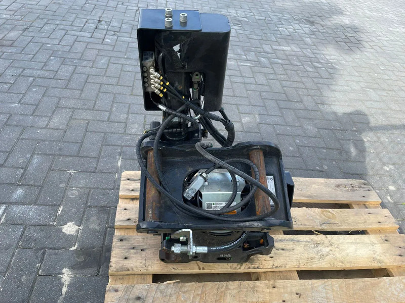 STEELWRIST X06 S40 | TILT ROTATOR | VLS | FPL | FF | NEW / UNUSED - Rotor basculante para Maquinaria de construcción: foto 5 STEELWRIST X06 S40 | TILT ROTATOR | VLS | FPL | FF | NEW / UNUSED - Rotor basculante para Maquinaria de construcción: foto 5