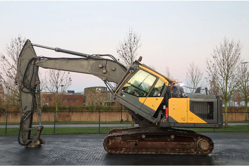 Volvo EC 250 EL | OILQUICK | DYNASET | TILT CABIN - Excavadora de cadenas: foto 1 Volvo EC 250 EL | OILQUICK | DYNASET | TILT CABIN - Excavadora de cadenas: foto 1