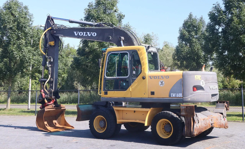 Volvo EW160B | EW 160 B | TILT ROTATOR | BUCKET | OUTRIGGERS | BLADE - Excavadora de ruedas: foto 3 Volvo EW160B | EW 160 B | TILT ROTATOR | BUCKET | OUTRIGGERS | BLADE - Excavadora de ruedas: foto 3