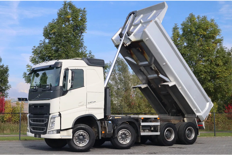 Volvo FH 540 | 8X4 | BIG AXLES | RETARDER | EURO 6 - Camión volquete: foto 1 Volvo FH 540 | 8X4 | BIG AXLES | RETARDER | EURO 6 - Camión volquete: foto 1