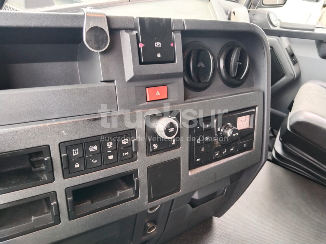 Cabeza tractora RENAULT T480 SLEEPER CAB: foto 16