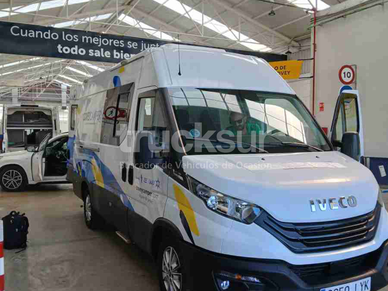 IVECO 35S16 CAMPER - Furgoneta caja cerrada: foto 1 IVECO 35S16 CAMPER - Furgoneta caja cerrada: foto 1