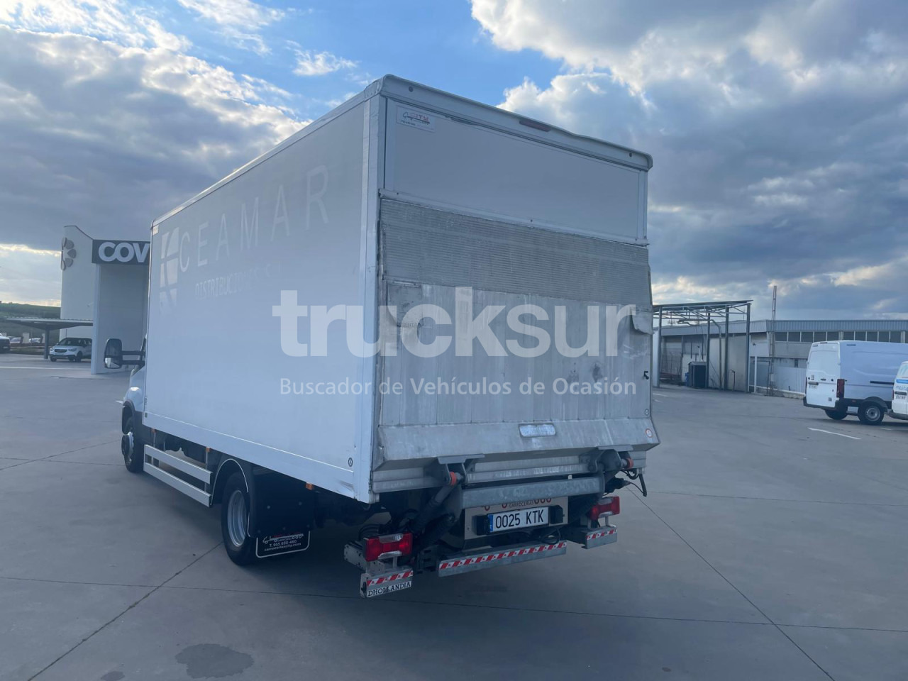 IVECO 72C18 P/E - Camión caja cerrada: foto 3 IVECO 72C18 P/E - Camión caja cerrada: foto 3