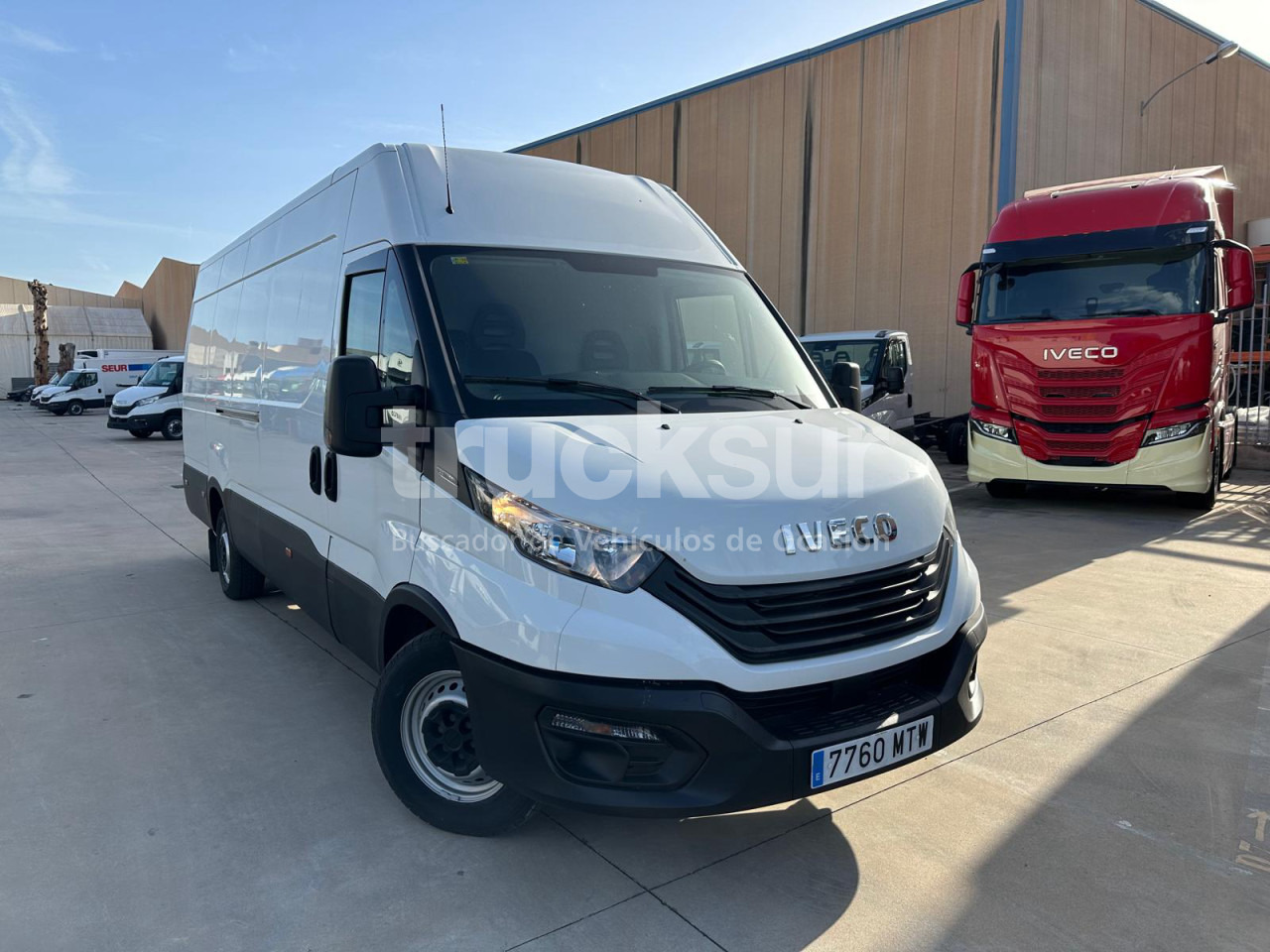 IVECO DAILY 35S16 F 16M3 - Furgoneta caja cerrada: foto 2 IVECO DAILY 35S16 F 16M3 - Furgoneta caja cerrada: foto 2
