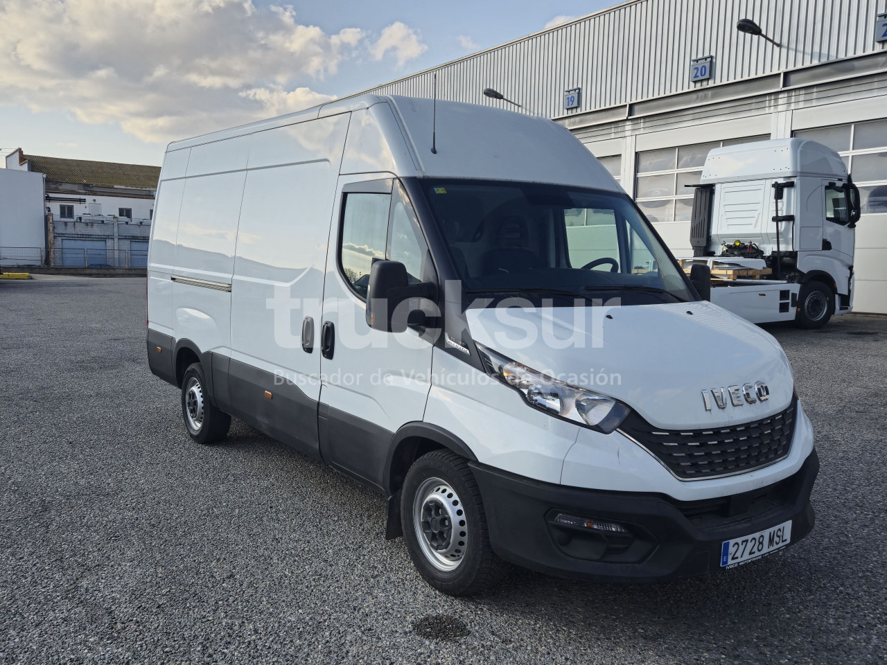 IVECO DAILY 35S16A8V - Furgoneta caja cerrada: foto 3 IVECO DAILY 35S16A8V - Furgoneta caja cerrada: foto 3