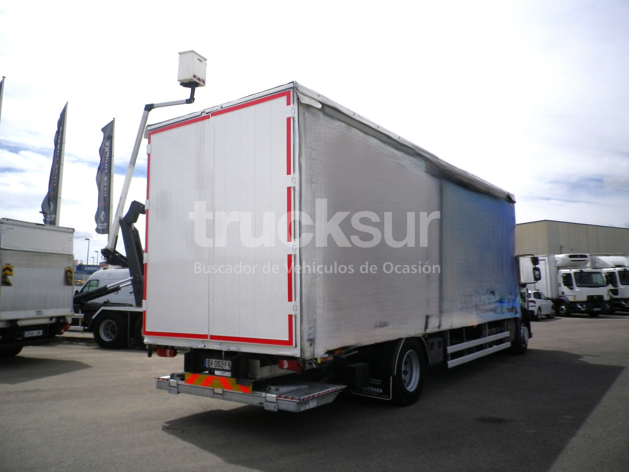 RENAULT D280.18 22P - Camión lona: foto 4 RENAULT D280.18 22P - Camión lona: foto 4