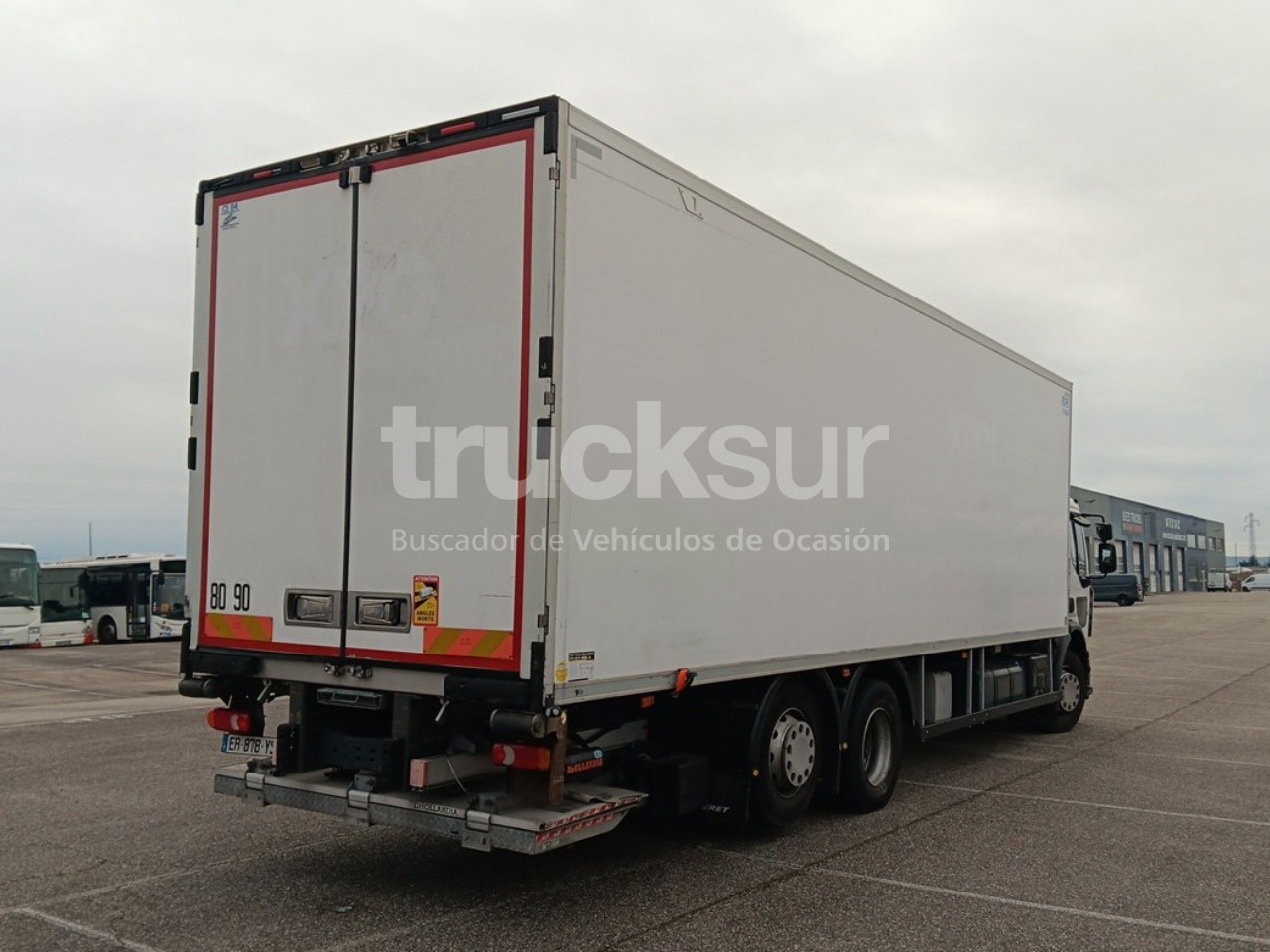 RENAULT D320 ejes 6x2*4 - Camión frigorífico: foto 5 RENAULT D320 ejes 6x2*4 - Camión frigorífico: foto 5