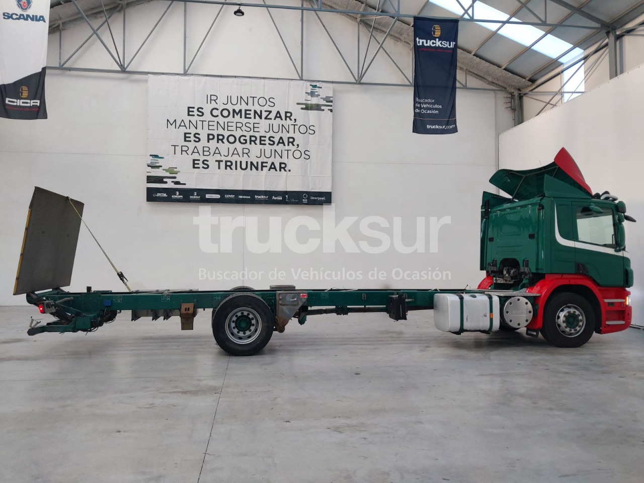 Camión chasis SCANIA P280.18: foto 13