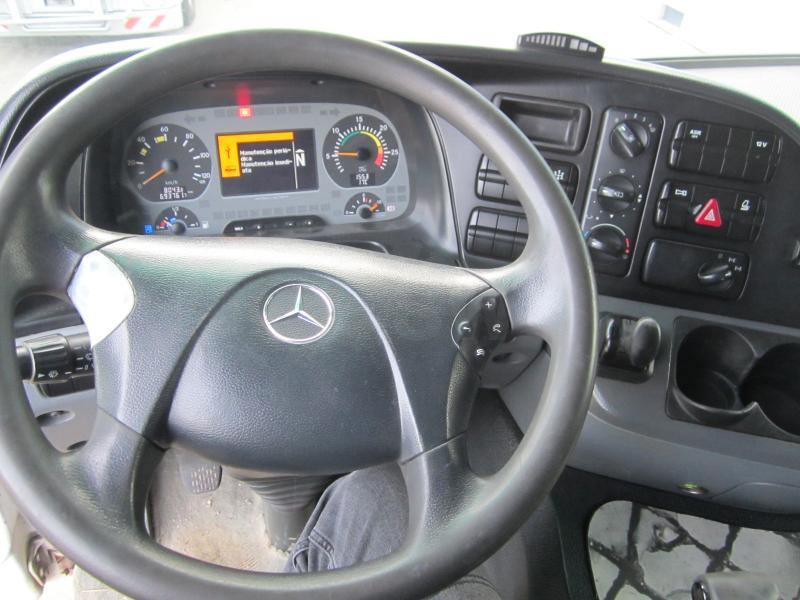 Cabeza tractora Mercedes Actros 2651: foto 18