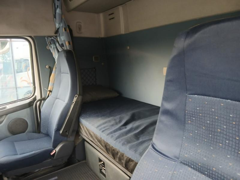 Cabeza tractora Volvo FH 520: foto 8