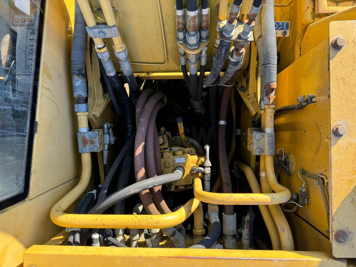 Excavadora de cadenas Caterpillar 312BL: foto 13 Excavadora de cadenas Caterpillar 312BL: foto 13