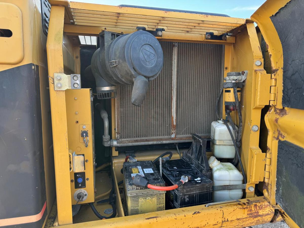 Excavadora de cadenas Caterpillar 312BL: foto 10 Excavadora de cadenas Caterpillar 312BL: foto 10