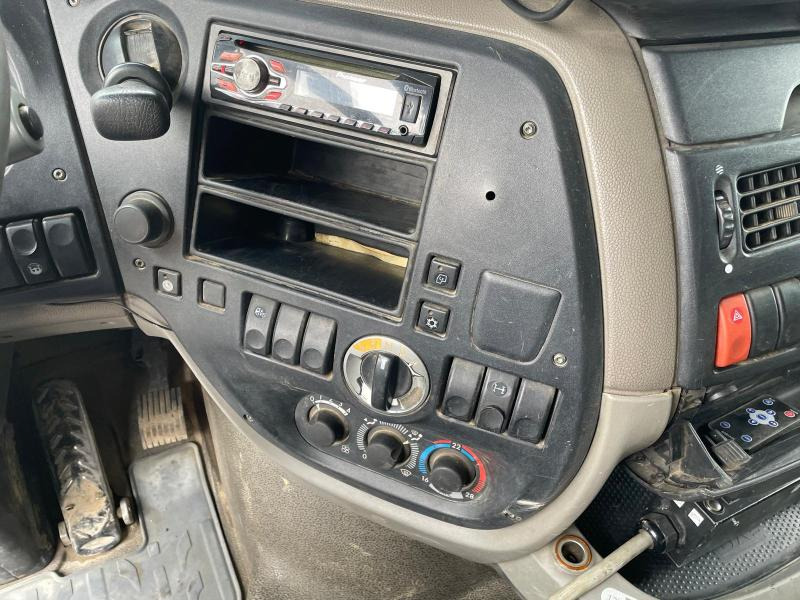 Camión multibasculante DAF XF105 460: foto 15