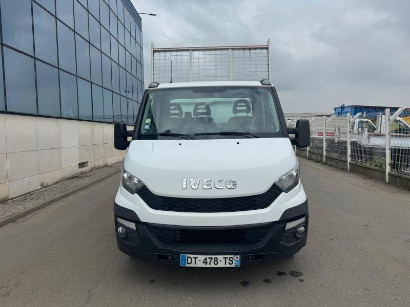 Iveco Daily 35C15 - Furgoneta basculante: foto 2 Iveco Daily 35C15 - Furgoneta basculante: foto 2
