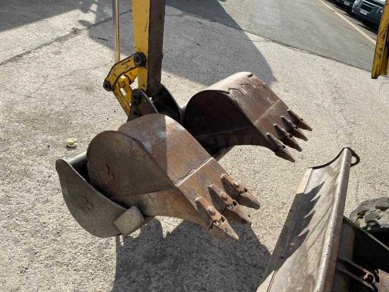 Komatsu PC20R-8 - Miniexcavadora: foto 3 Komatsu PC20R-8 - Miniexcavadora: foto 3